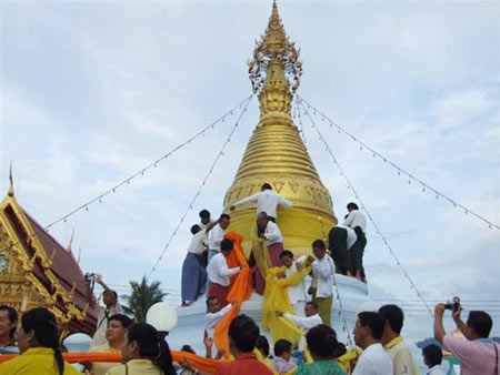 ข่าวระนอง : พุทธศาสนิกชนไทย-พม่าที่ระนองร่วมงานสัปดาห์พระพุทธศาสนา