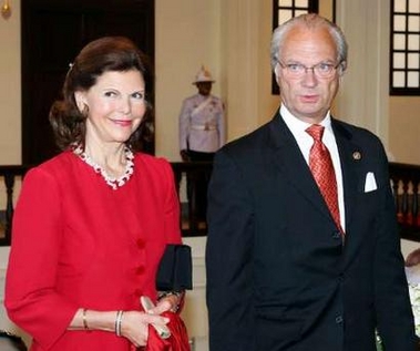ข่าวสตูล : พระราชาธิบดี-พระราชินีสวีเดนเสด็จฯถึงภูเก็ตแล้ว