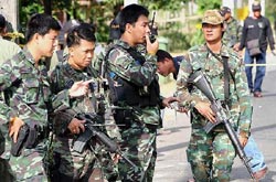 ภาพประกอบ ข่าวสาร ข่าวทั่วไป : ชันสูตร 5 ศพกลุ่มคนร้าย ที่แท้ลูกหลานชาวนราฯ