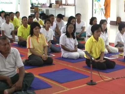 ข่าวสตูล : ผวจ.สตูล นำ ขรก.ร่วม 100 ปฏิบัติธรรมเฉลิมพระเกียรติ