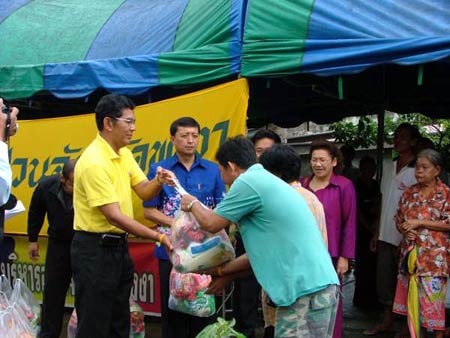 ข่าวพังงา : พังงาเร่งช่วยประชาชนถูกน้ำท่วม จัดเจ้าหน้าที่เฝ้าระวังตลอด 24 ชม.